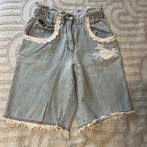 Vintage America Midi Jean Shorts with White Lace Stretchy Waist Size24-25
